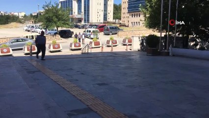 Polis önce içiciyi, sonra uyuşturucu satıcısını yakaladı