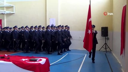 Hatay Polis Meslek Eğitim Merkezi'nde mezuniyet sevinci