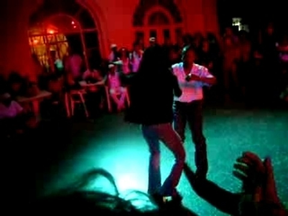 Démonstration de salsa cubaine au 1830, La Havane, Cuba