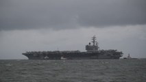EE.UU. luce el poderío naval del USS Reagan en las aguas disputadas con China
