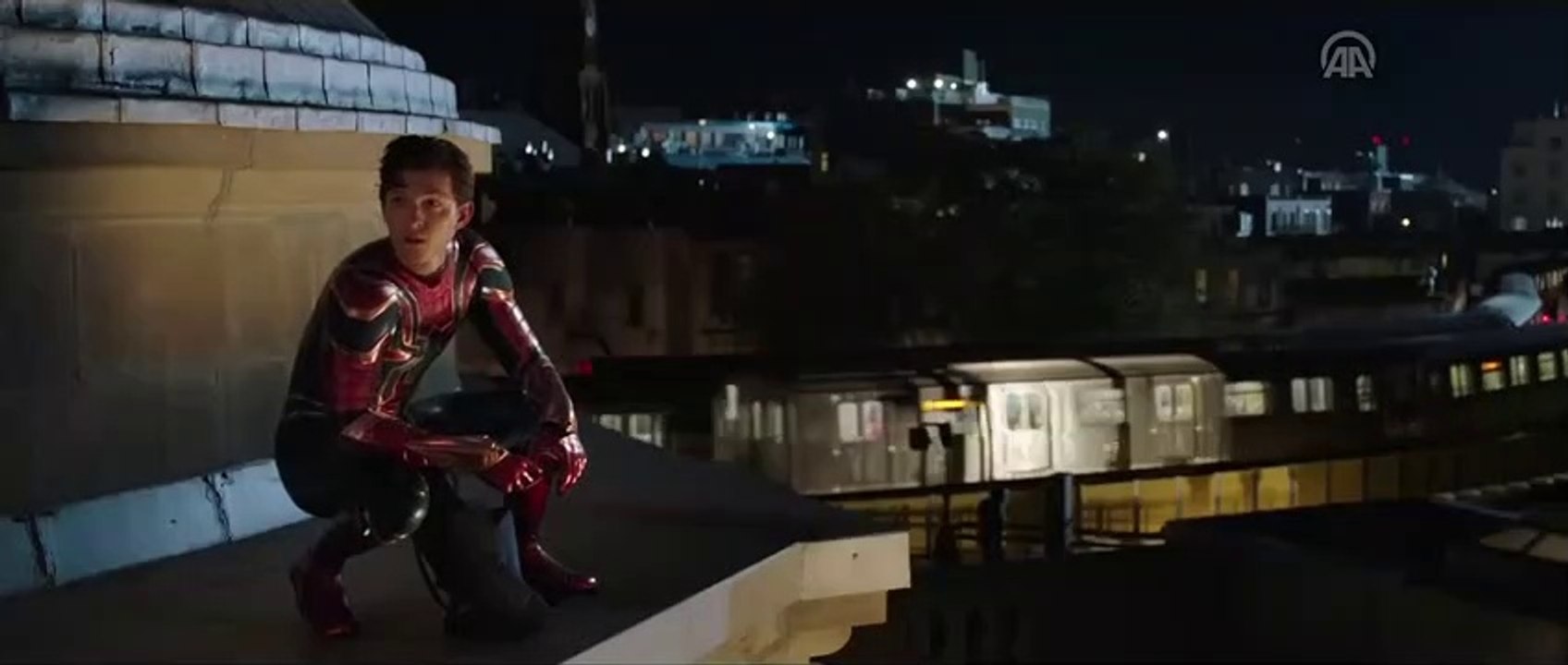 Sinema - Örümcek-Adam Evden Uzakta 360p