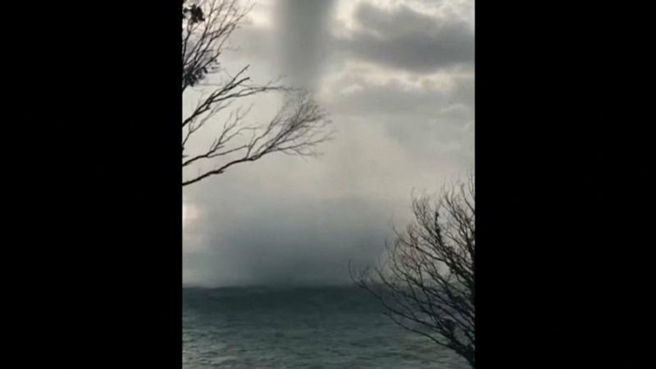 Gewaltige Wasserhose fegt über russische Schwarzmeerküste