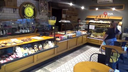 Turizm kenti Marmaris'te " Askıda Ekmek" geleneği yaşatılıyor