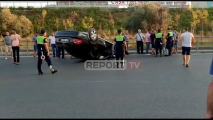 Report TV - Përmbyset makina me familjen dhe gruan shtatzënë në Tiranë