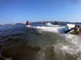 Beach Goers Band Together to Save a Boat