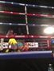 El vallecaucano Jonathan 'Momo' Romero venció al mexicano Rubén Tamayo en la pelea de la categoría supergallo en Los Ángeles.