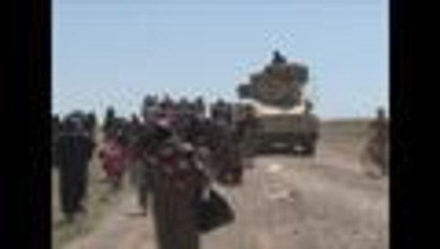 Cientos de iraquíes escapan de ciudades controladas por EI