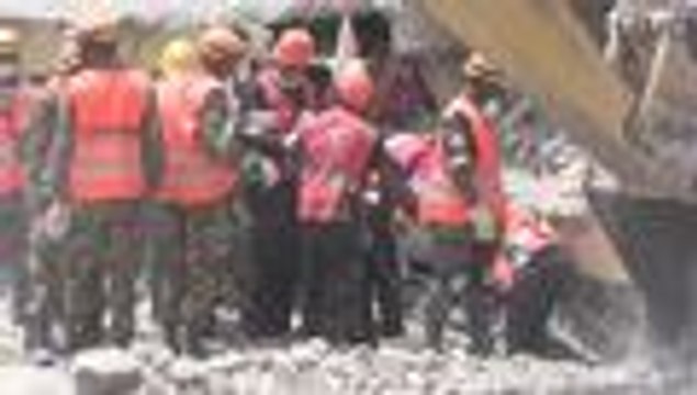 Kenia Cuatro personas rescatadas seis días después de derrumbe