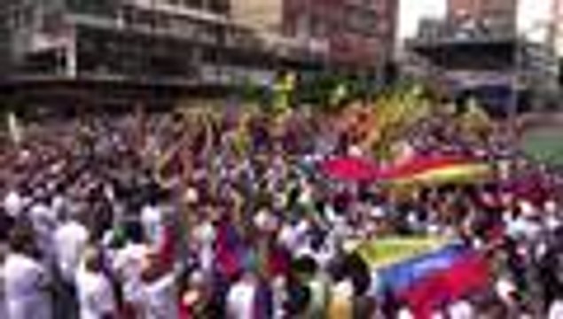 En video: marcha multitudinaria de la oposición contra Maduro terminó en disturbios
