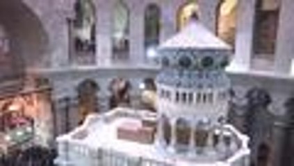 Reabren la tumba de Jesucristo en Jerusalén