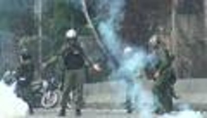 La Polic√≠a frena el paso de la marcha opositora al centro Caracas