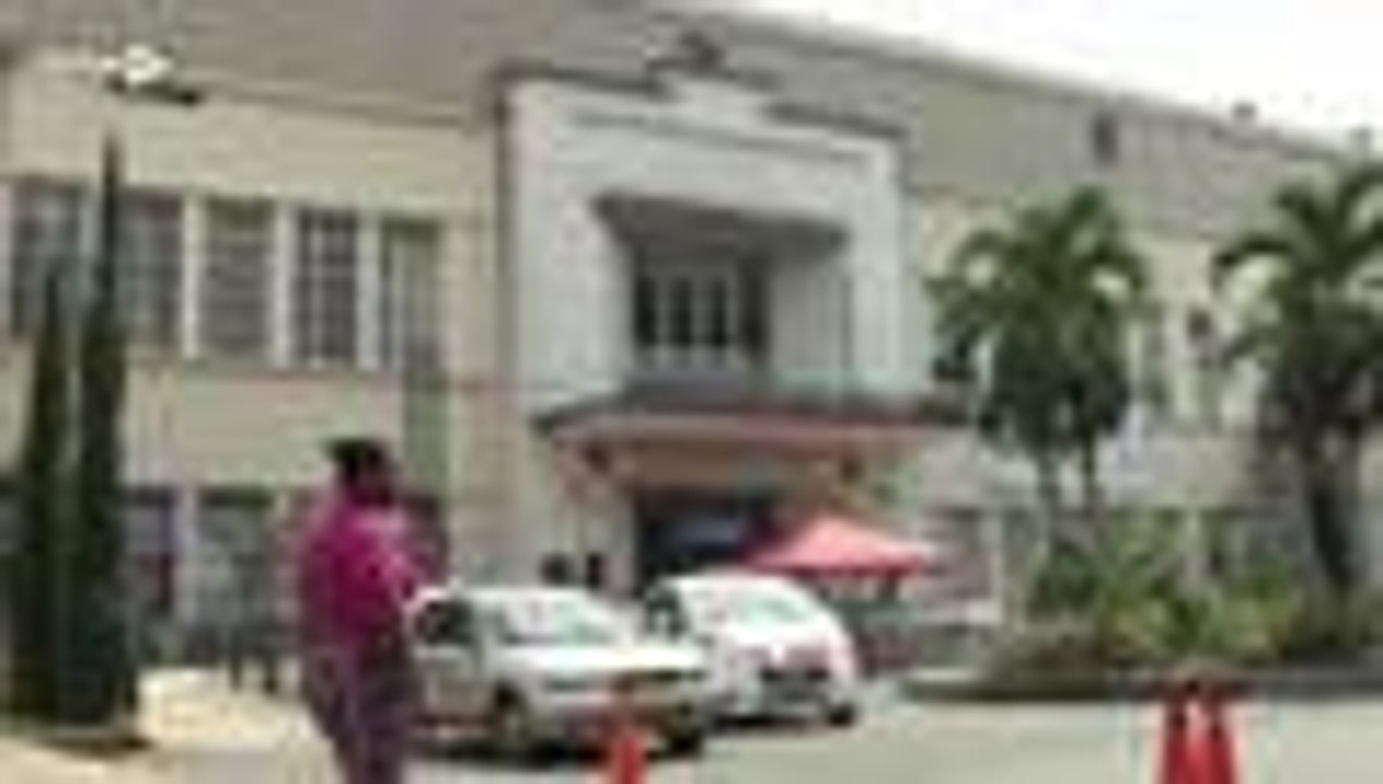 Consternación por muerte de médica tras caída de estudiante desde séptimo piso del HUV