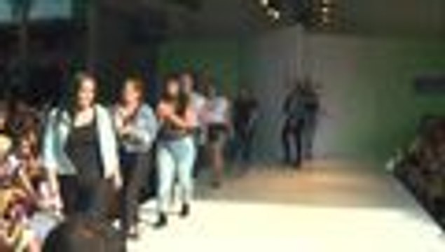 Las mujeres de tallas grandes lucen por primera vez sus curvas en Colombiamoda