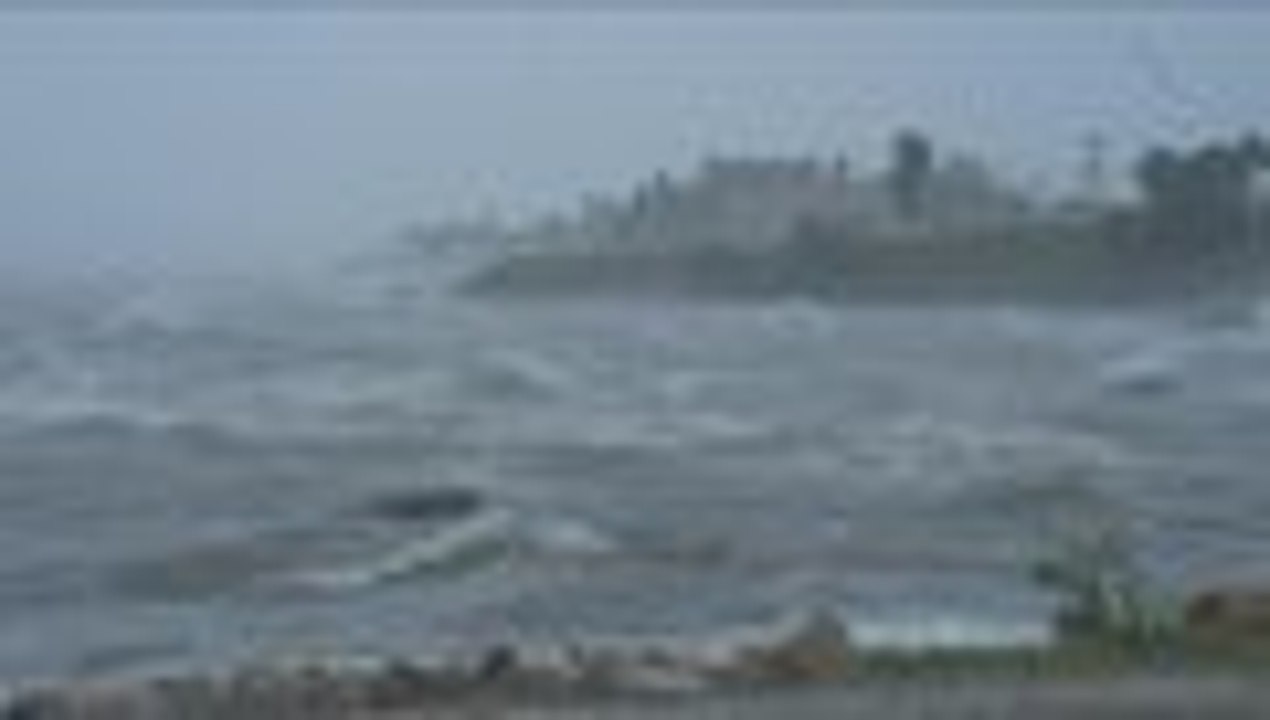 El hurac√°n Harvey toca tierra en la costa de Texas