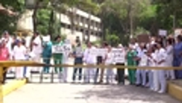 En video: médicos protestan en Venezuela por sueldos bajos y desabastecimiento en hospitales
