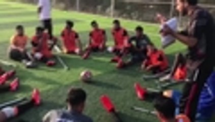 下载视频: El primer equipo de fútbol para amputados en la Franja de Gaza sale a las canchas