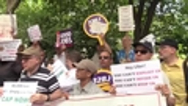 Video: taxistas protestan junto a sus familias en Nueva York contra Uber y Lyft