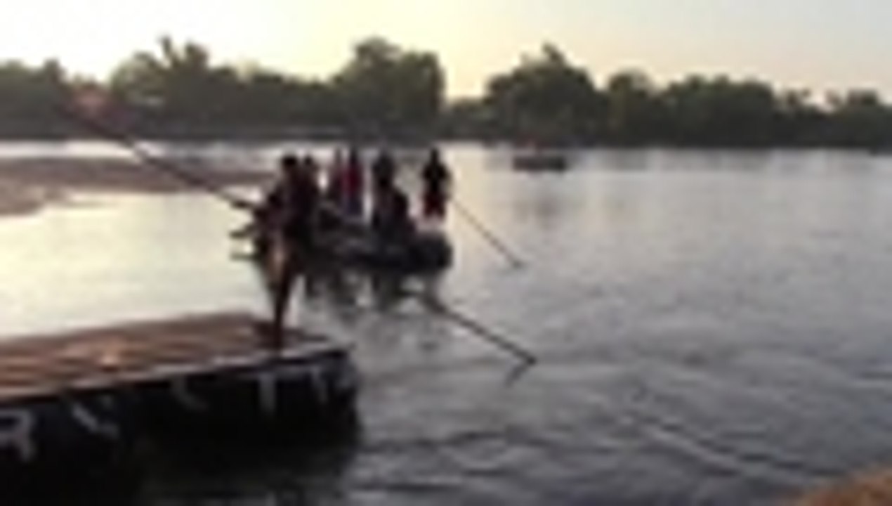 Video más hondureños llegan en balsas a México, camino a Estados Unidos