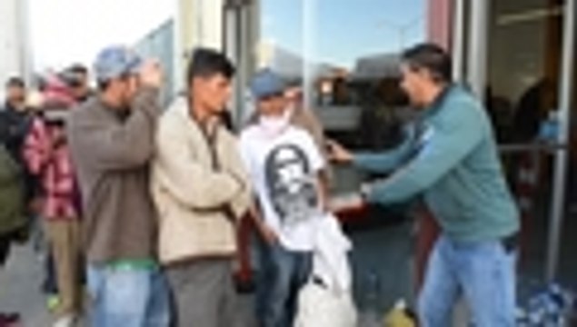 En video: siguen llegando migrantes de Centroamérica a frontera con EE. UU.