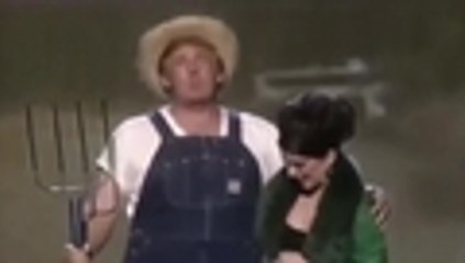El divertido video de Donald Trump disfrazado de granjero para anunciar una ley agrícola