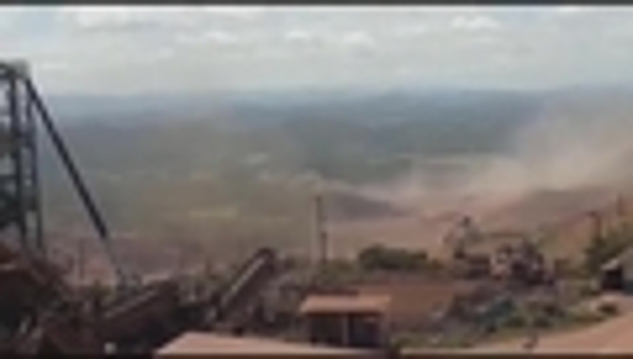 Las impactantes imágenes del río de lama arrasó con un caserío en Minas Gerais, Brasil