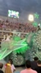 El bailarín caleño, Camilo Zamora, por cuarto año en el Sambódromo en Río de Janeiro