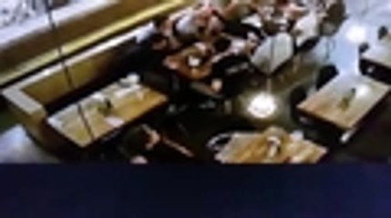 Revelan nuevo video de mujer que robó un bolso, en otro restaurante del oeste de Cali