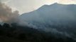 Video: Bomberos luchan contra voraz incendio en zona rural de Yumbo