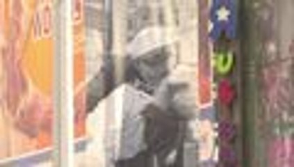 Cientos recrean beso de Times Square