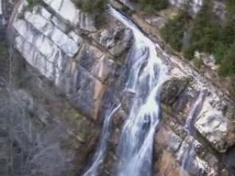 Les cascades du canyon des Ecouges