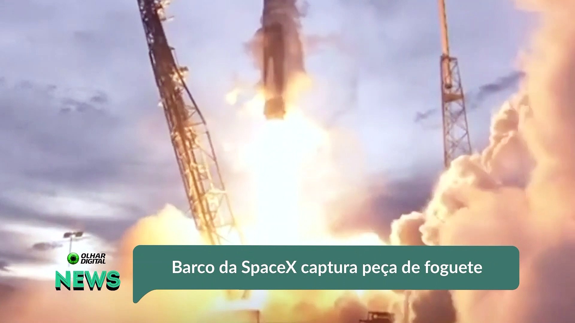 Barco da SpaceX captura peça de foguete