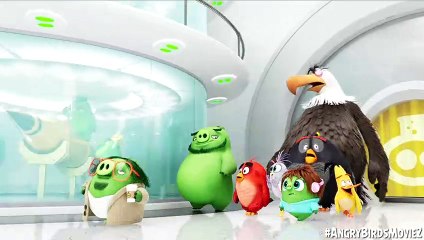 THE ANGRY BIRDS MOVIE 2 Clip - Invisi-Spray