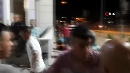 Babasını dövüp, "Senin gibi babanın var ya" diye sitem etti