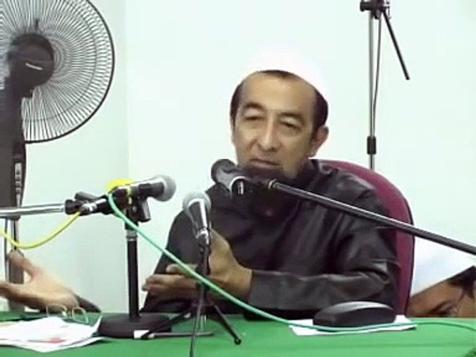 Ada org kata sentuh bini ketika berwuduk xbatal Ustaz Azhar Idrus