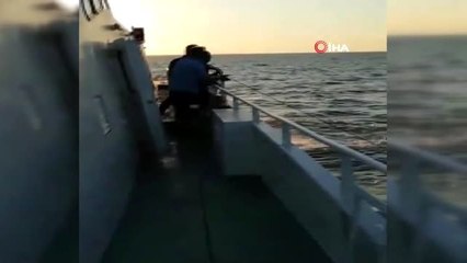 Şişme oyuncak botla Marmara'nın ortasında 5 saat