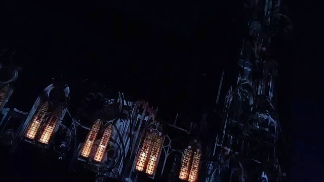 Un extrait du spectacle Ascendance sur la cathédrale de Toul