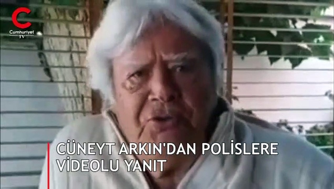 Cüneyt Arkın'dan polislere videolu yanıt
