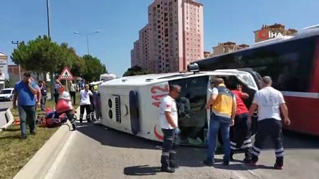 Samsun'da ambulans kaza yaptı: 2 sağlıkçı yaralandı