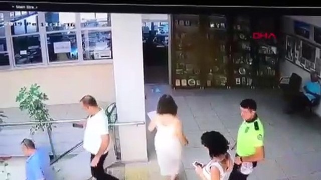 İzmir ve çevresi 4,8 büyüklüğündeki depremle sallandı