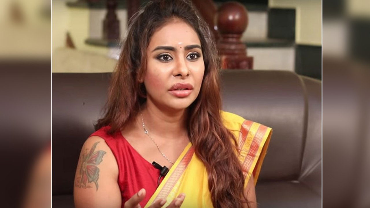 Sri Reddy Sensational Post On Tollywood Hero || Filmibeat Telugu