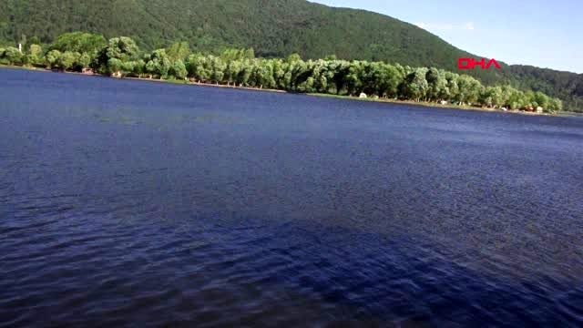 İZMİR GÖLCÜK YAYLASI HEM SERİNLETTİ HEM GÖRSEL ŞÖLEN SUNDU