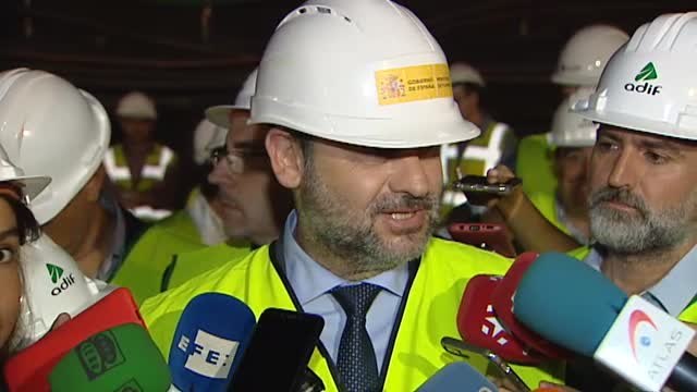 Ábalos afirma que la debilidad de liderazgo en los otros partidos justifica el bloqueo