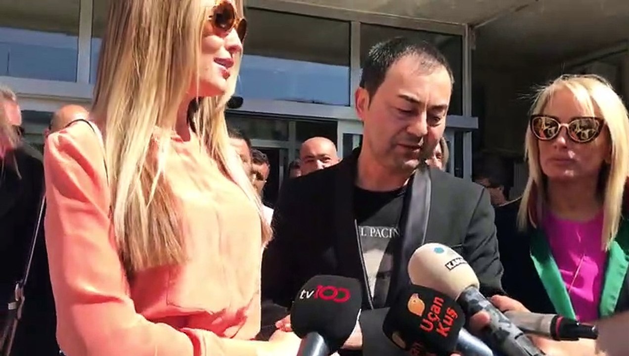 Serdar Ortaç ile Chloe Loughnan boşandı