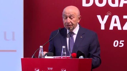Özdemir: "Bütün hakemlerimiz sahada, saha kenarında ve VAR'da görev yapacaklar"- İSTANBUL