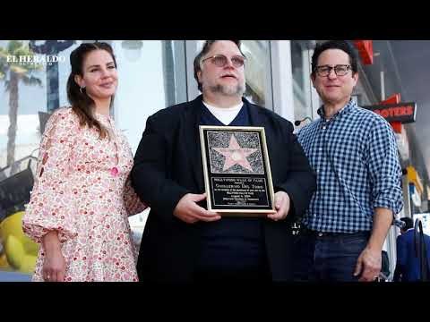 Guillermo del Toro al Paseo de la Fama; memes celebran su triunfo