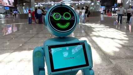 İstanbul Havalimanı'nın robotları görücüye çıktı