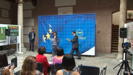 Calvo aborda el papel de los Ayuntamientos en la violencia de género