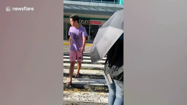 Heartwarming moment loyal dog waits all day long for owner outside Philippines mall