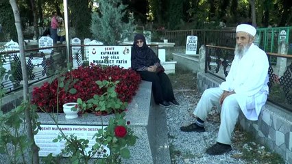 Şehit Kaymakam Safitürk'ün kabrine ziyaret