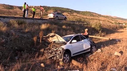 Bayram tatiline giden 4 kardeş trafik kazasında yaralandı